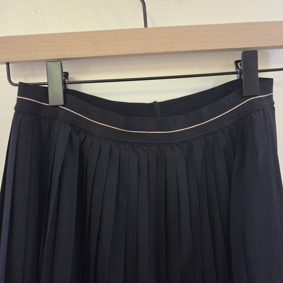 aerie Black Pleated Maxi Skirt - Available until 4/19 - Picture 2 of 6